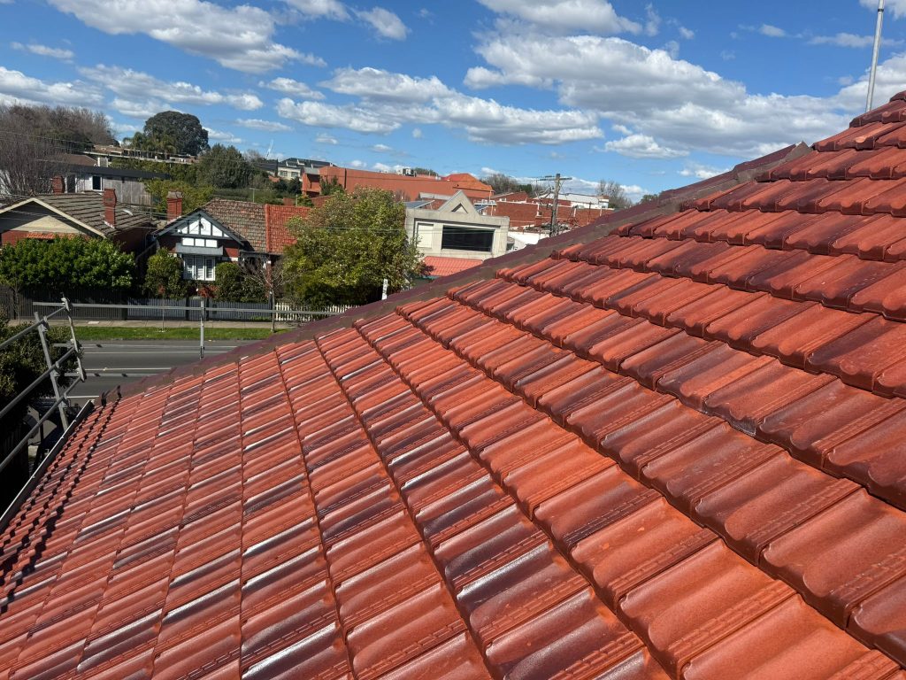 Terracotta Roof Tiles Melbourne 2 Terracotta tiled roof with ridge capping